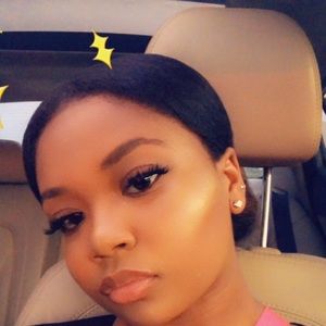 Meet your Posher, Destiny